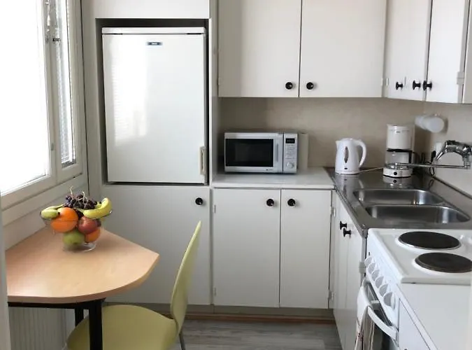 Lovely Within Walking Distance -centre 波里